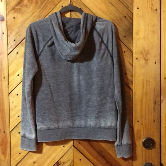 Roxy from PacSun, gray sweatshirt with sugar skull sz large - Picture 5 of 5